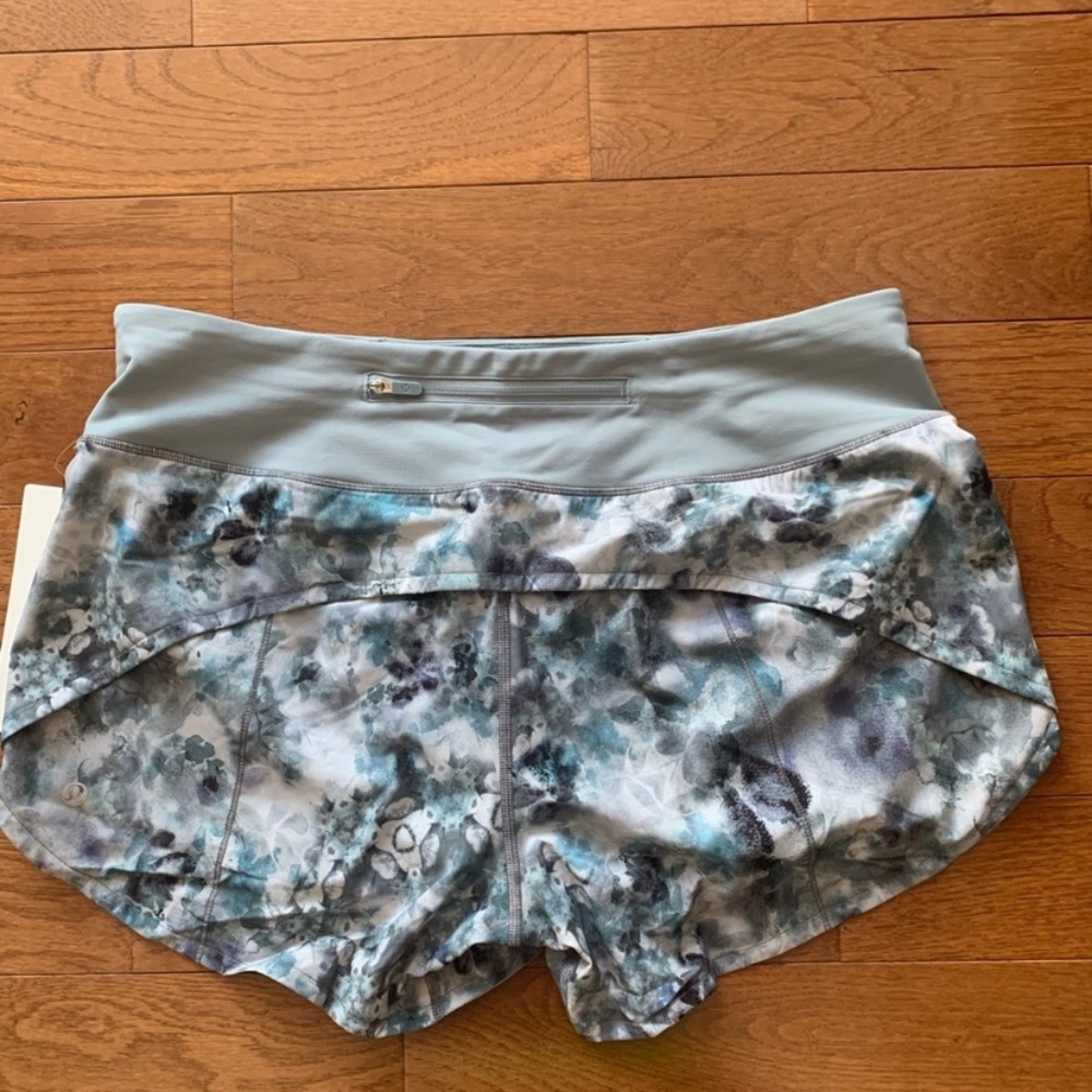 💙LULULEMON SPEED UP SHORT 4”-KALEIDOFLORAL MULTI - Picture 3 of 13